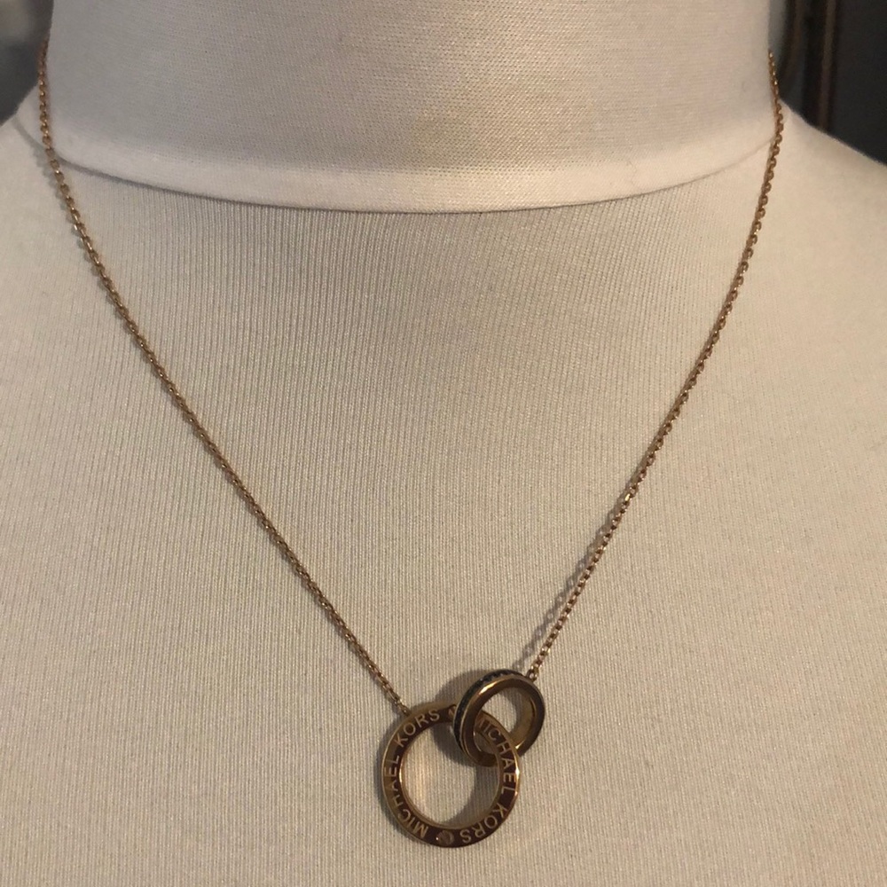 #MichealKors #necklace